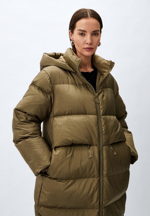 Пуховик Guess