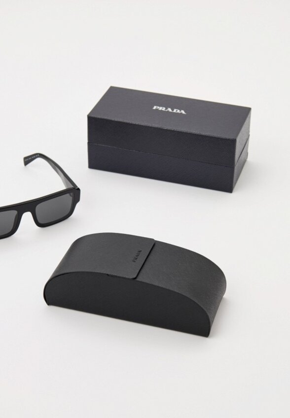 Очки солнцезащитные Prada