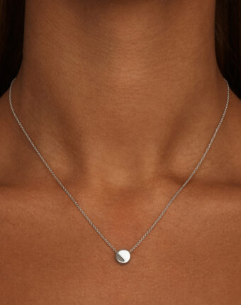 Серебряное колье с круглой подвеской MIE женщинам