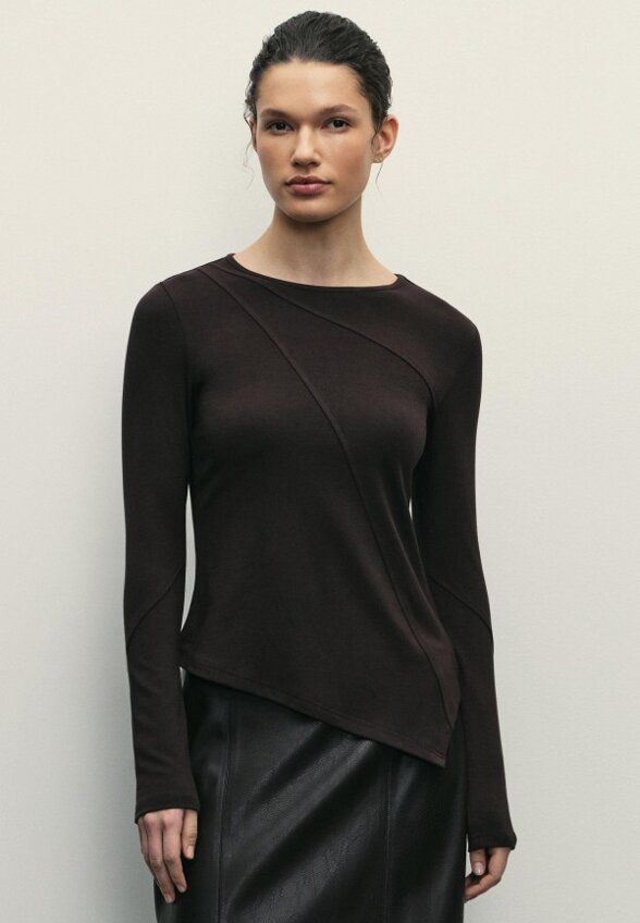 Лонгслив Zarina