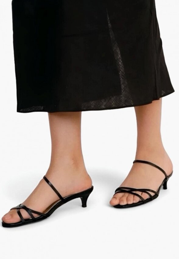 Босоножки Raden