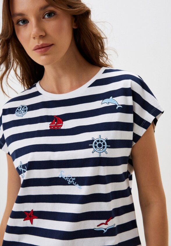 Футболка Colin's