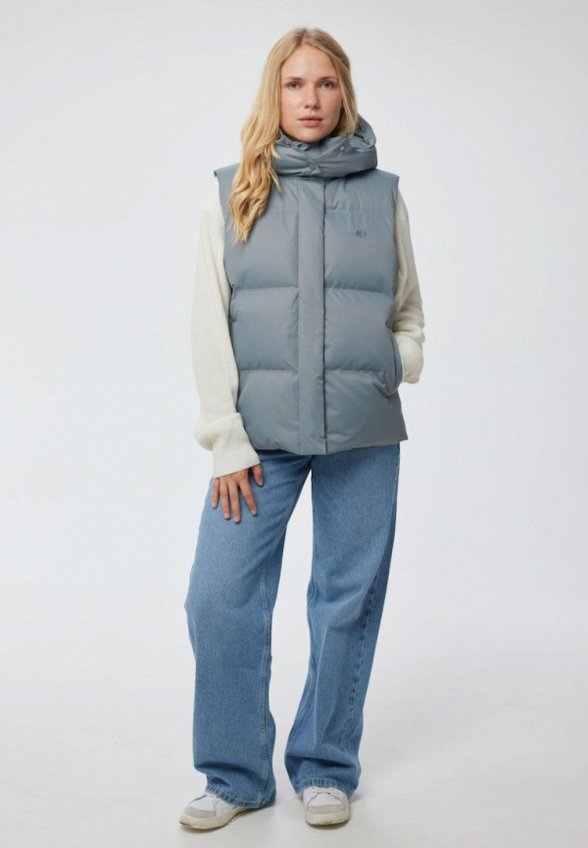 Жилет утепленный Manera Odevatca