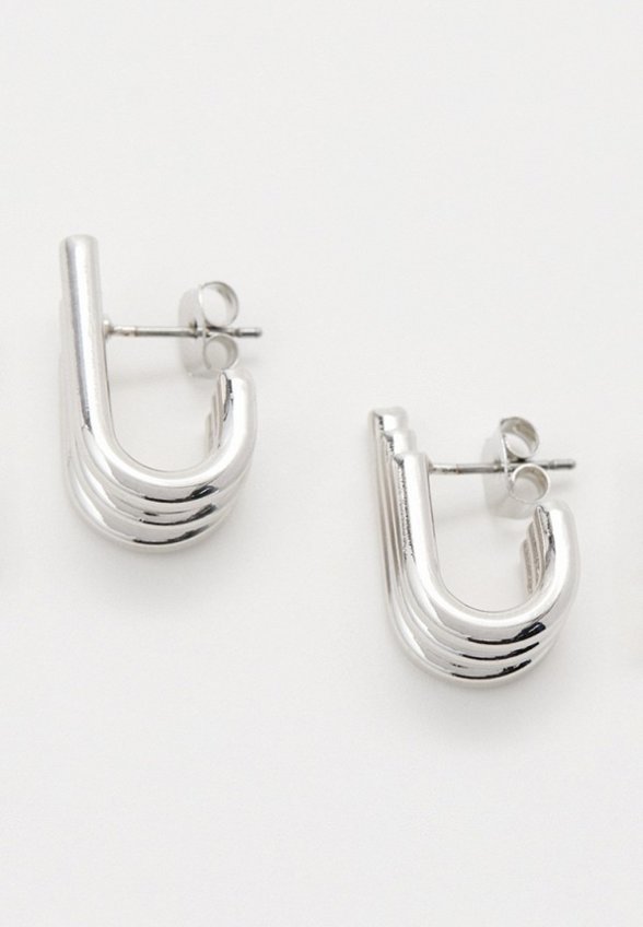 Серьги Free Form