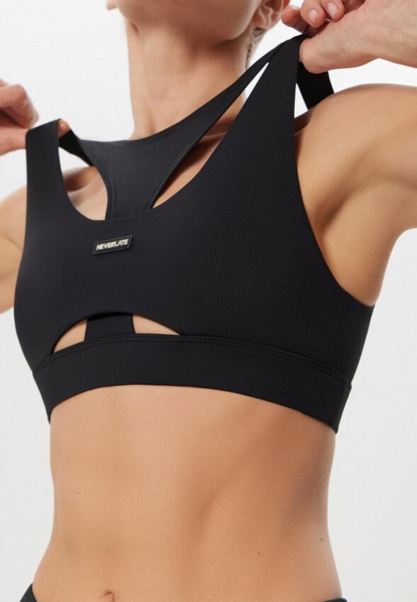 Топ спортивный Neverlate