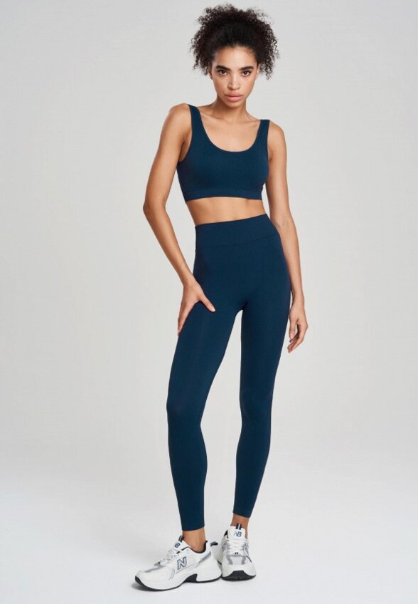 Топ спортивный Modis