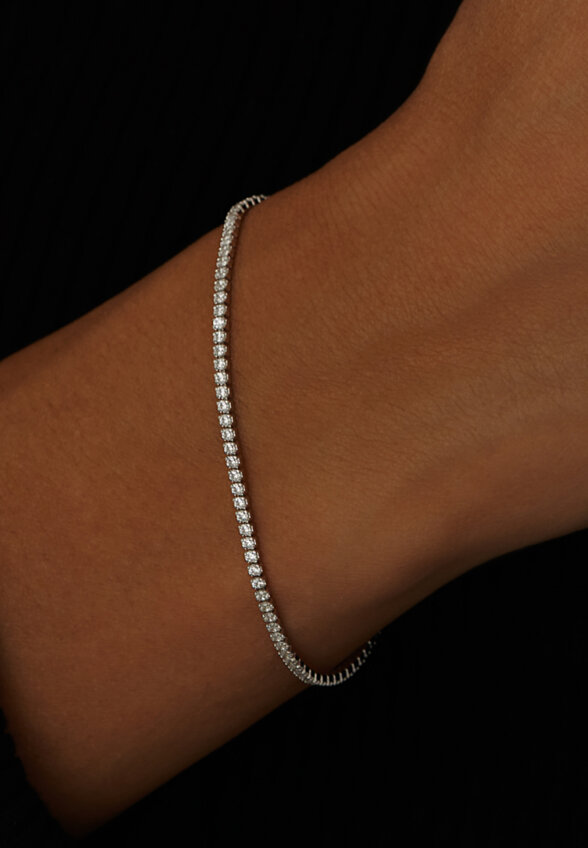 Теннисный серебряный браслет с фианитами MIE
