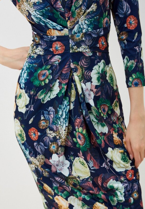 Платье MadaM T