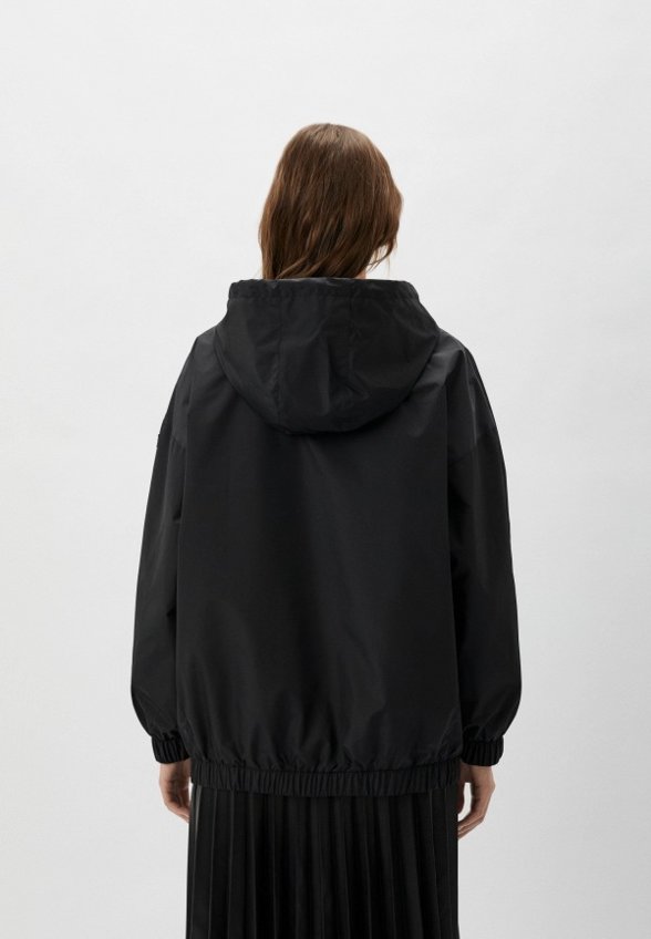 Ветровка Falconeri