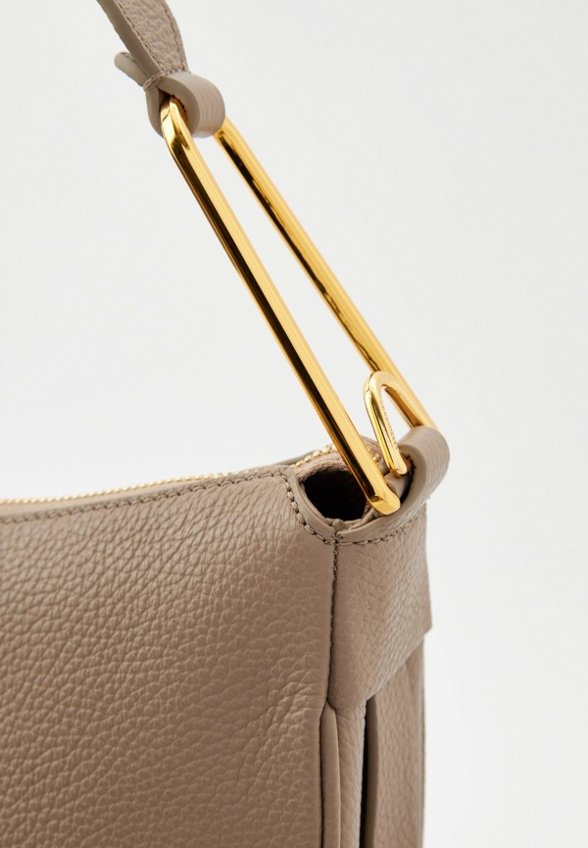 Сумка Coccinelle