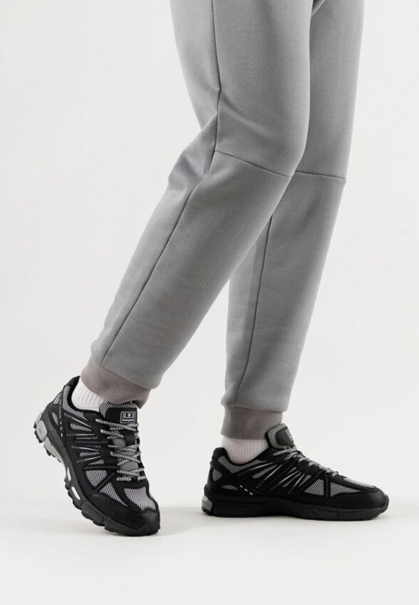 Кроссовки Baasploa