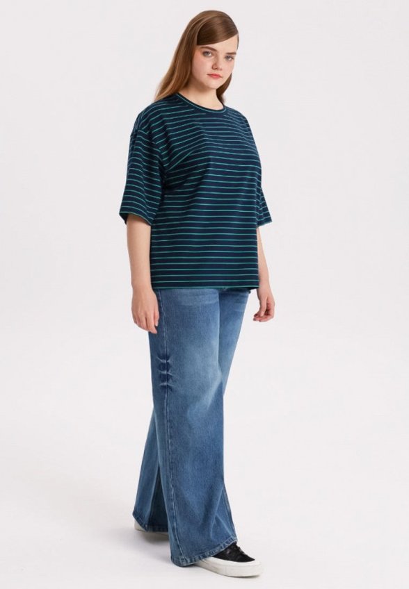 Футболка Lessismore