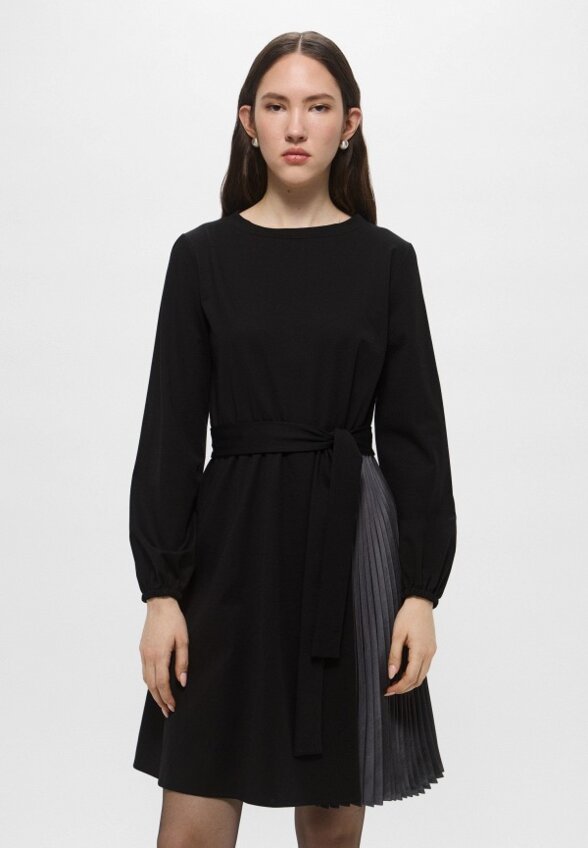 Платье Weekend Max Mara