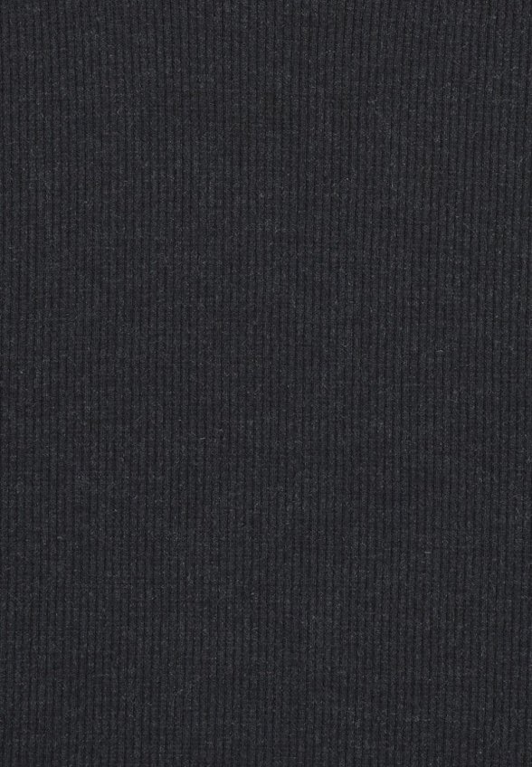 Лонгслив Апрель