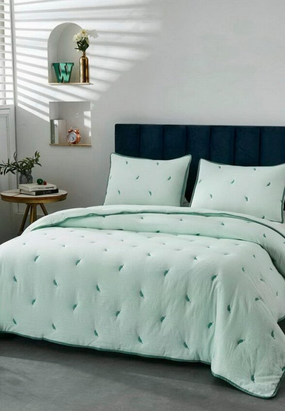 Комплект с покрывалом Sofi De Marko