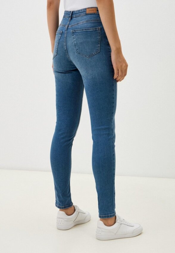 Джинсы Terranova