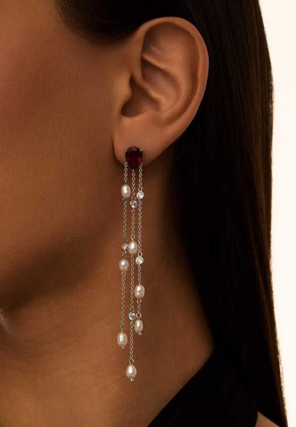 Серебряные серьги СИЦИЛИЯ с красным камнем и подвесками с жемчугом MIE