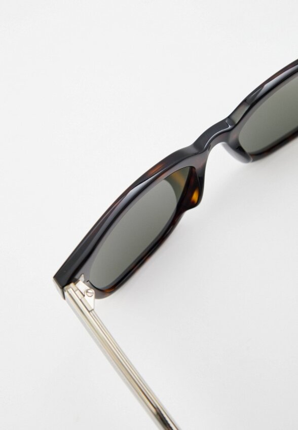 Очки солнцезащитные Saint Laurent