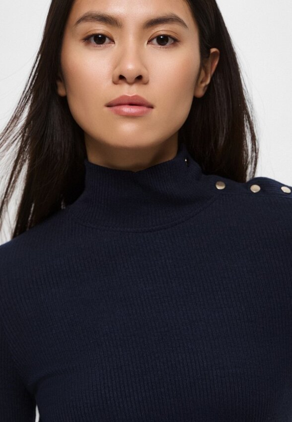 Водолазка Mango