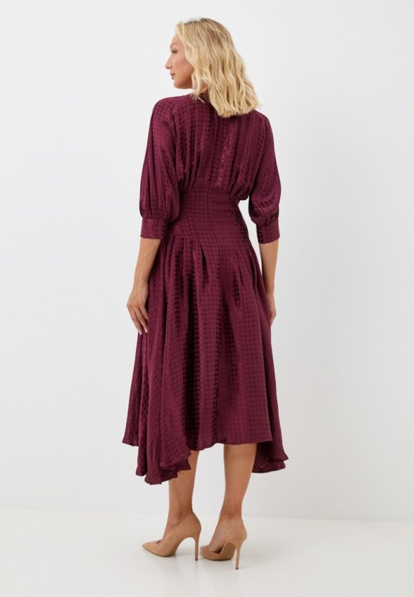 Платье MadaM T