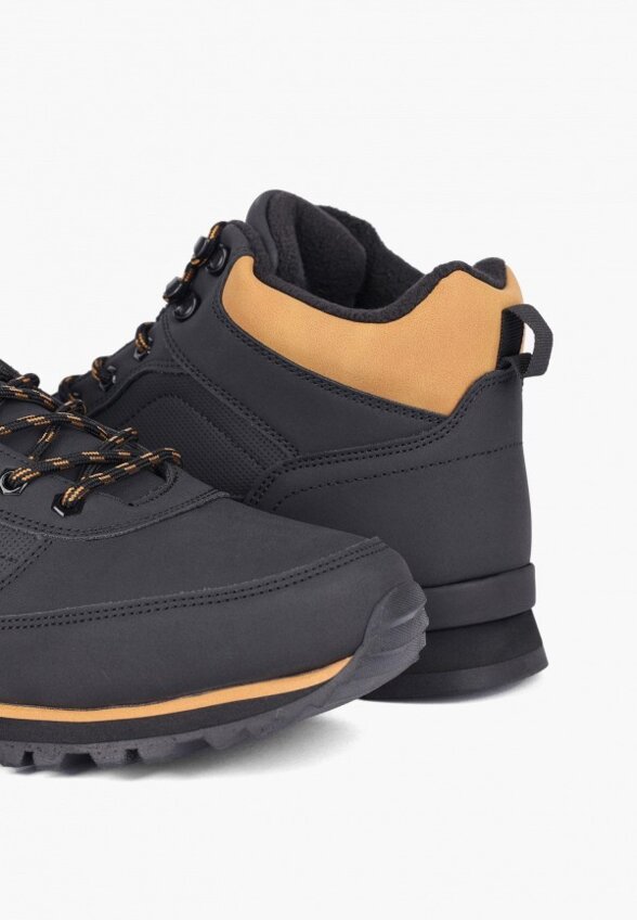 Кроссовки Pulse