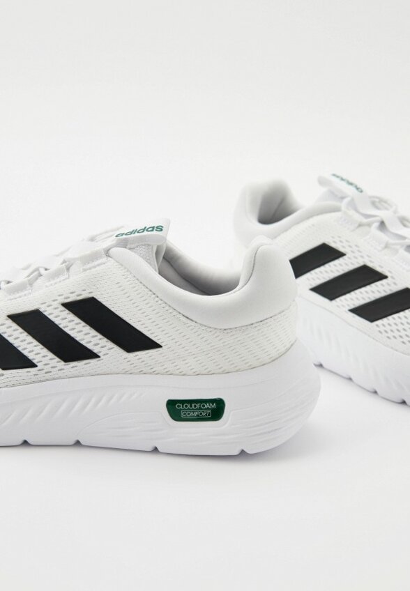 Кроссовки adidas