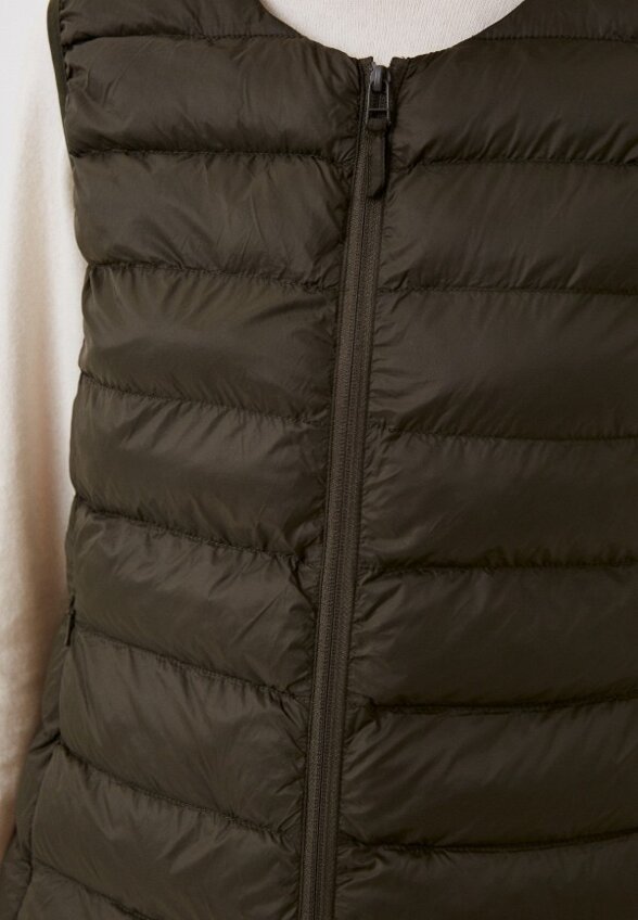 Жилет утепленный Baon