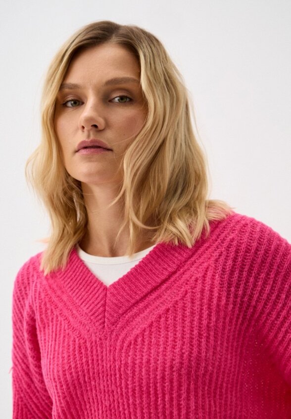 Пуловер Black Pine