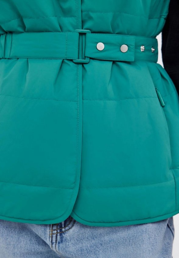 Жилет утепленный Baon