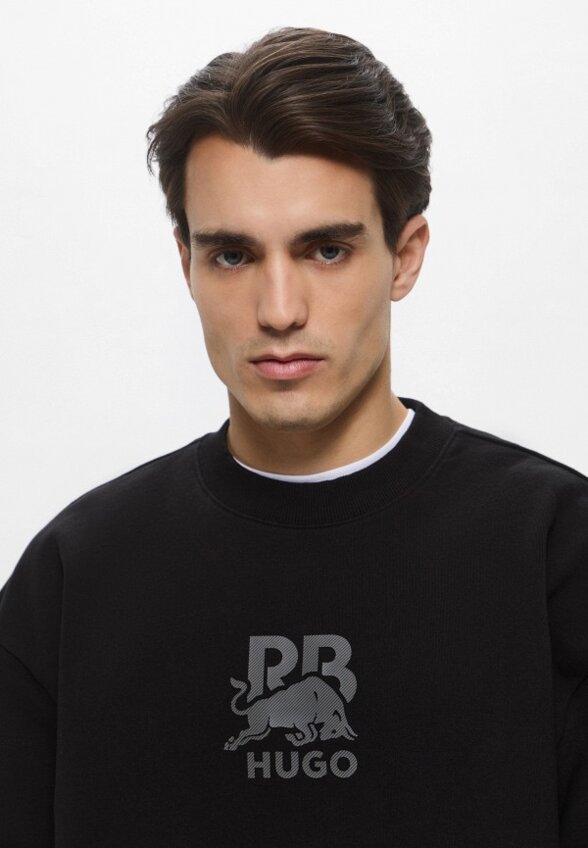 Свитшот Hugo