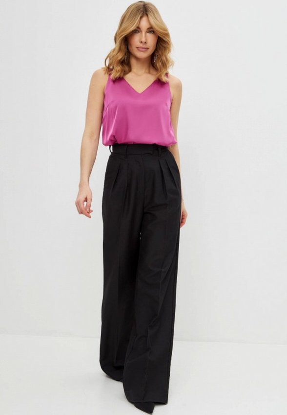 Топ Gabriel and Ester London