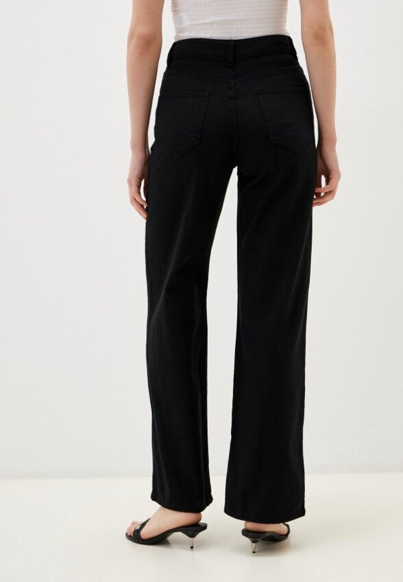 Джинсы Terranova