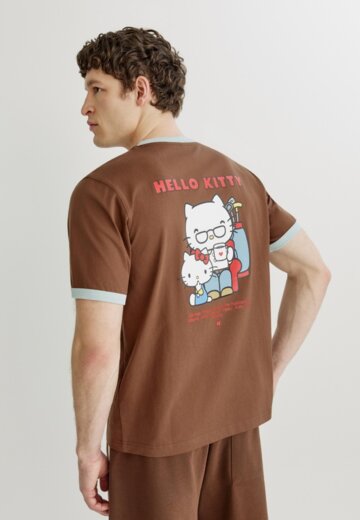 Футболка прямого кроя с принтом Hello Kitty