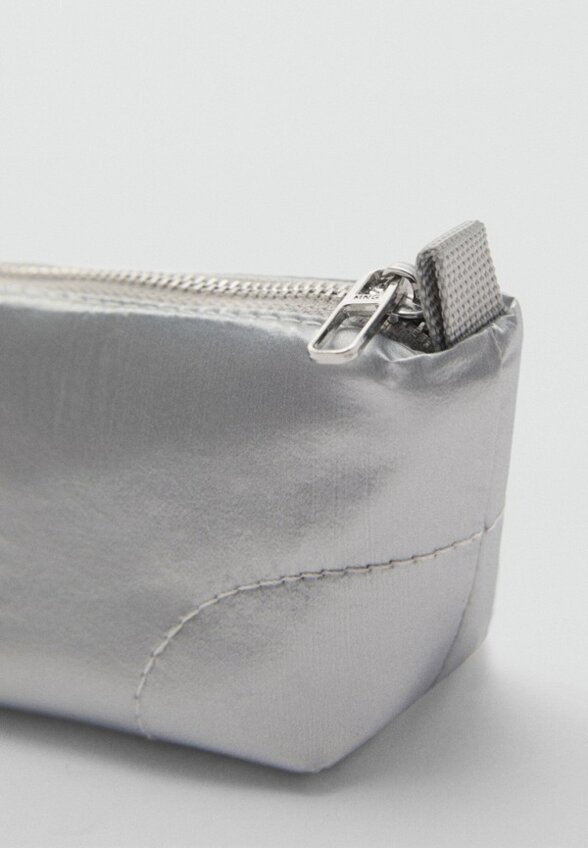 Косметичка Mango