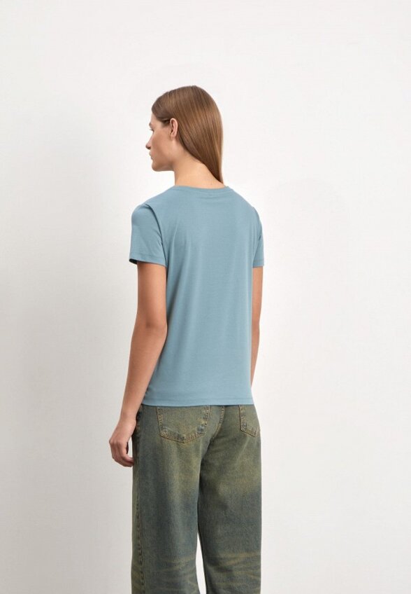 Футболка Emka