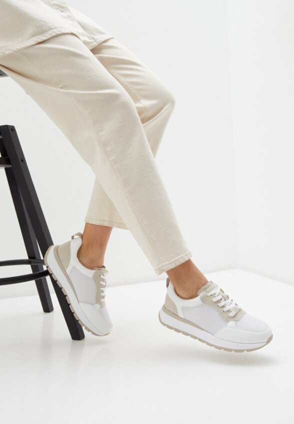 Кроссовки Caprice