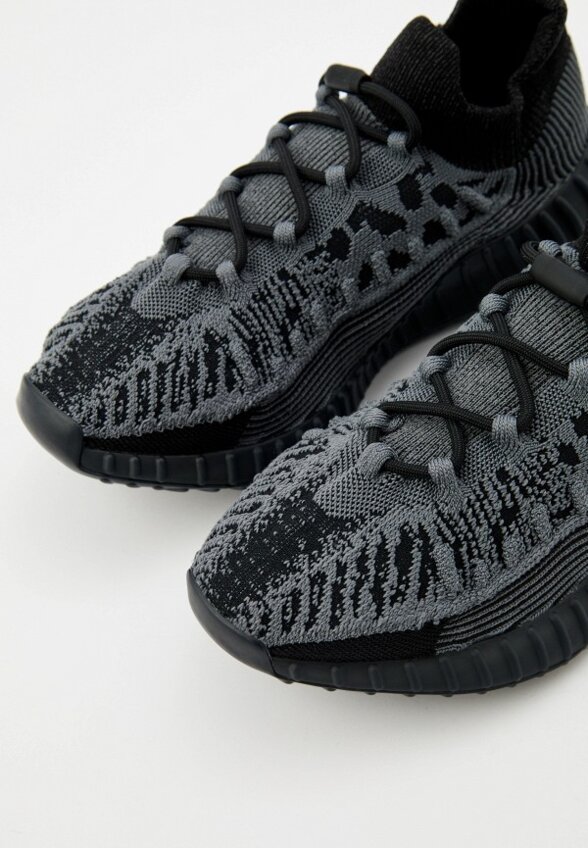 Кроссовки adidas YEEZY