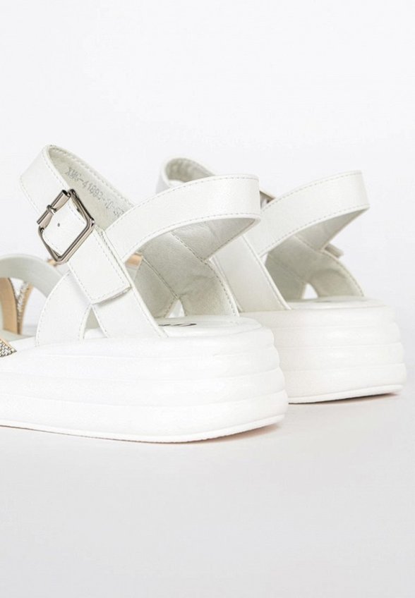 Босоножки Gut