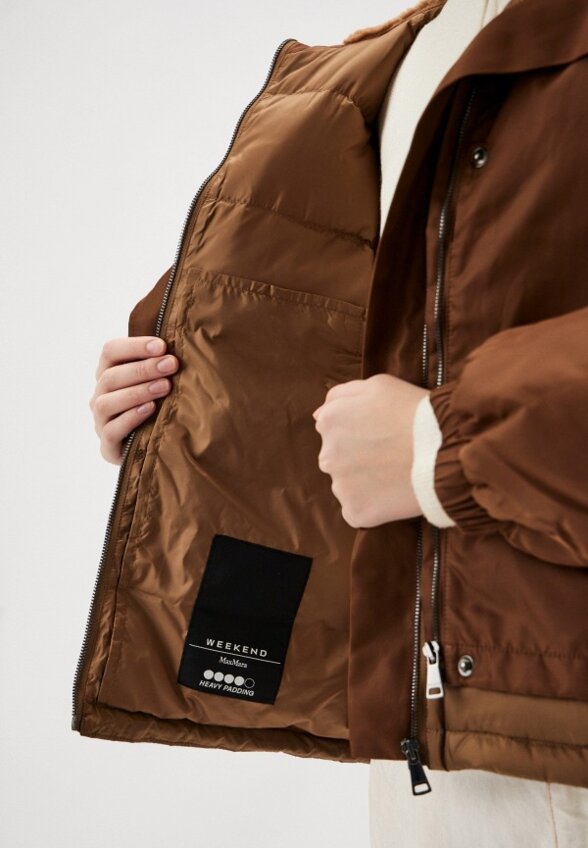 Пуховик Weekend Max Mara