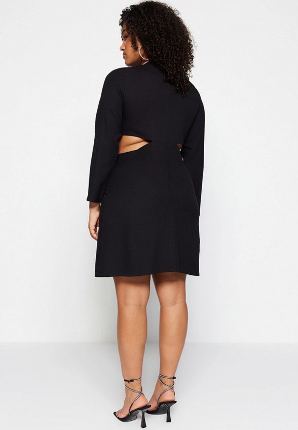 Платье Trendyol