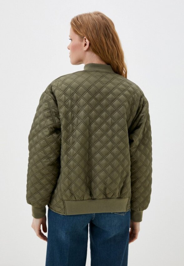 Бомбер Снежная Королева