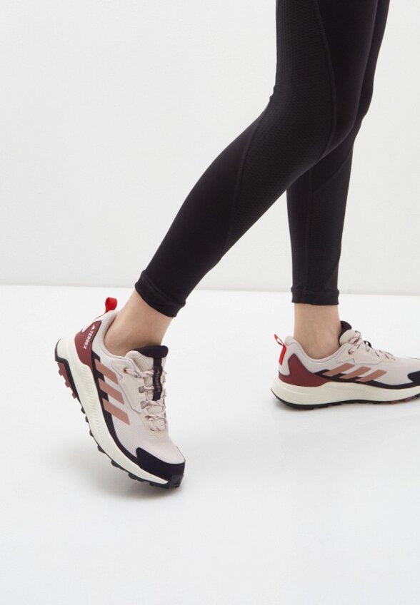 Кроссовки adidas