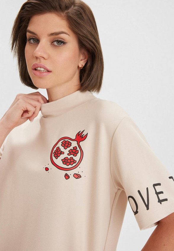 Футболка Barmariska