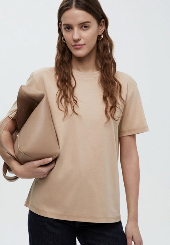 Футболка Finn Flare