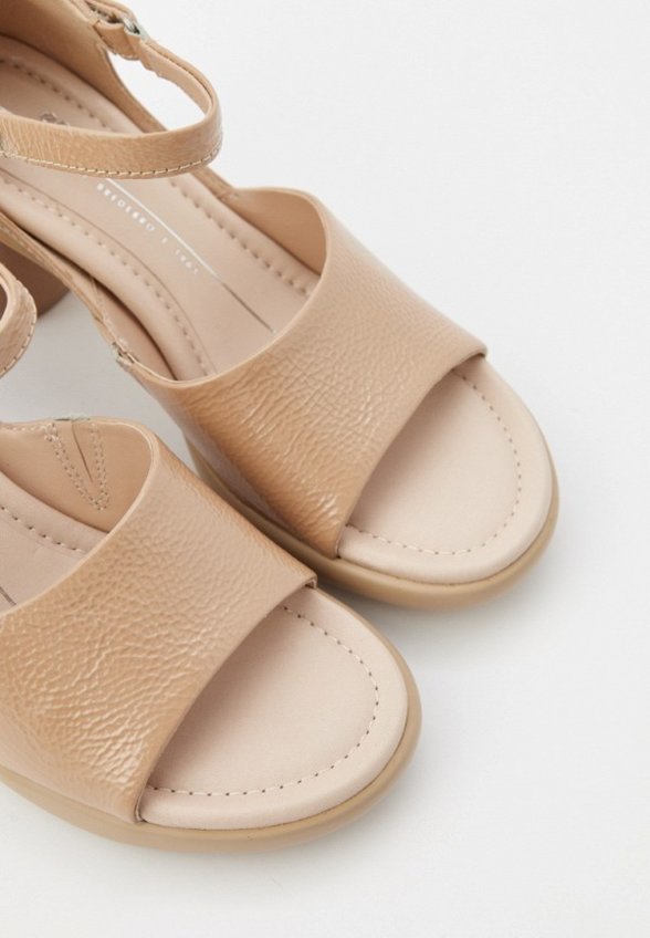 Босоножки Ecco