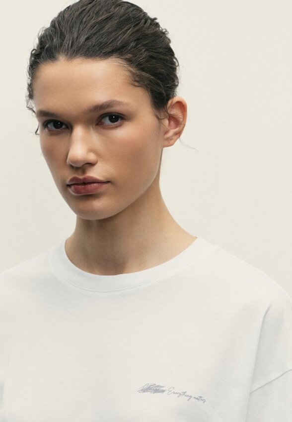 Футболка Zarina