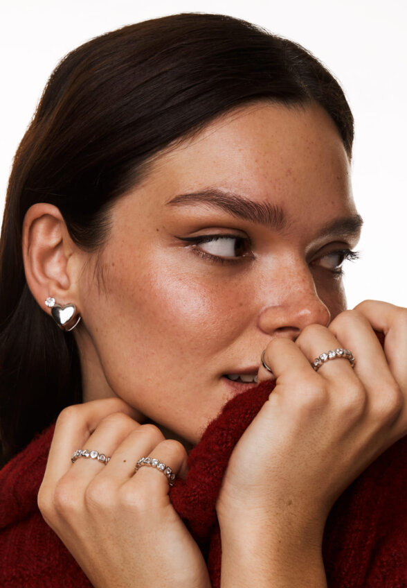 Серебряные серьги-сердца MIE