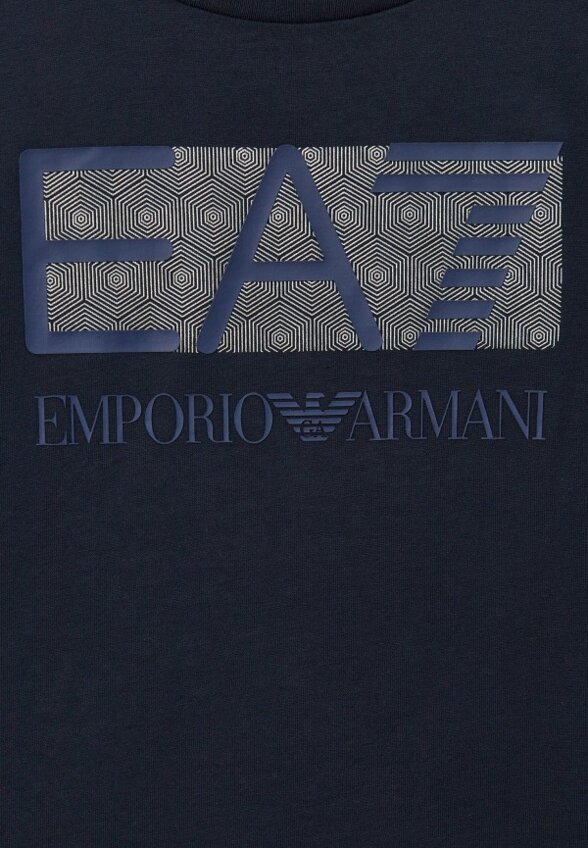 Футболка EA7