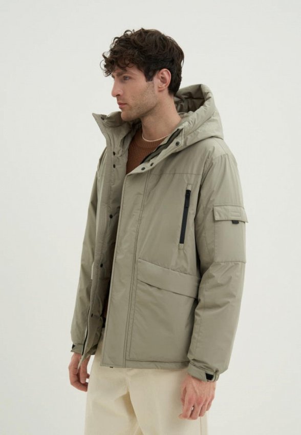 Пуховик Finn Flare