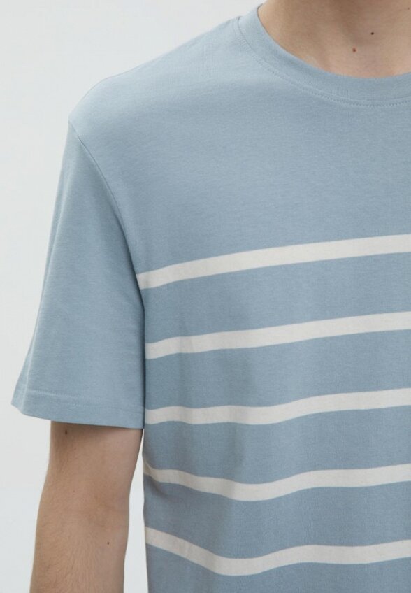 Футболка Finn Flare